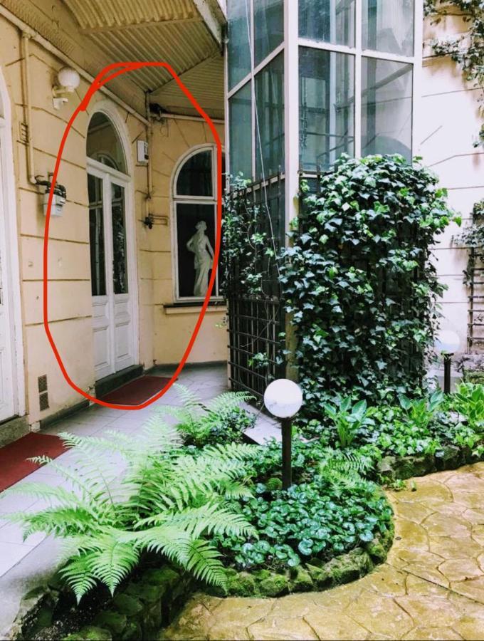 Fun Tiki Vibe / Charles Bridge / Netflix Apartmán Prague